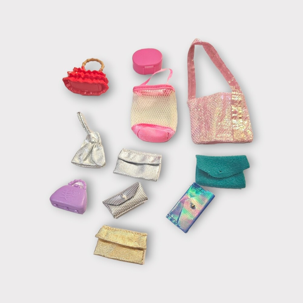 Bundle of barbie purses